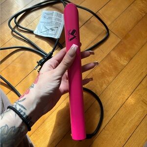 Hot pink flat iron